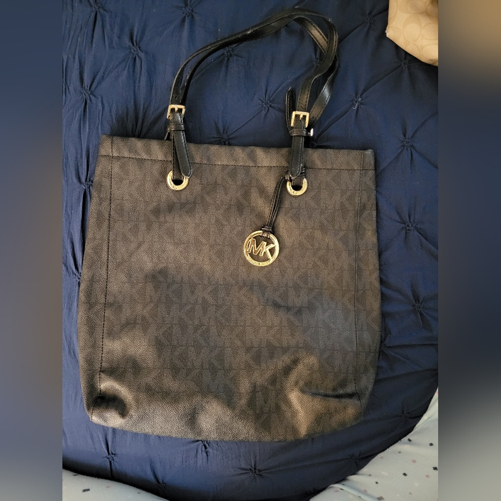 Michael Kors tote